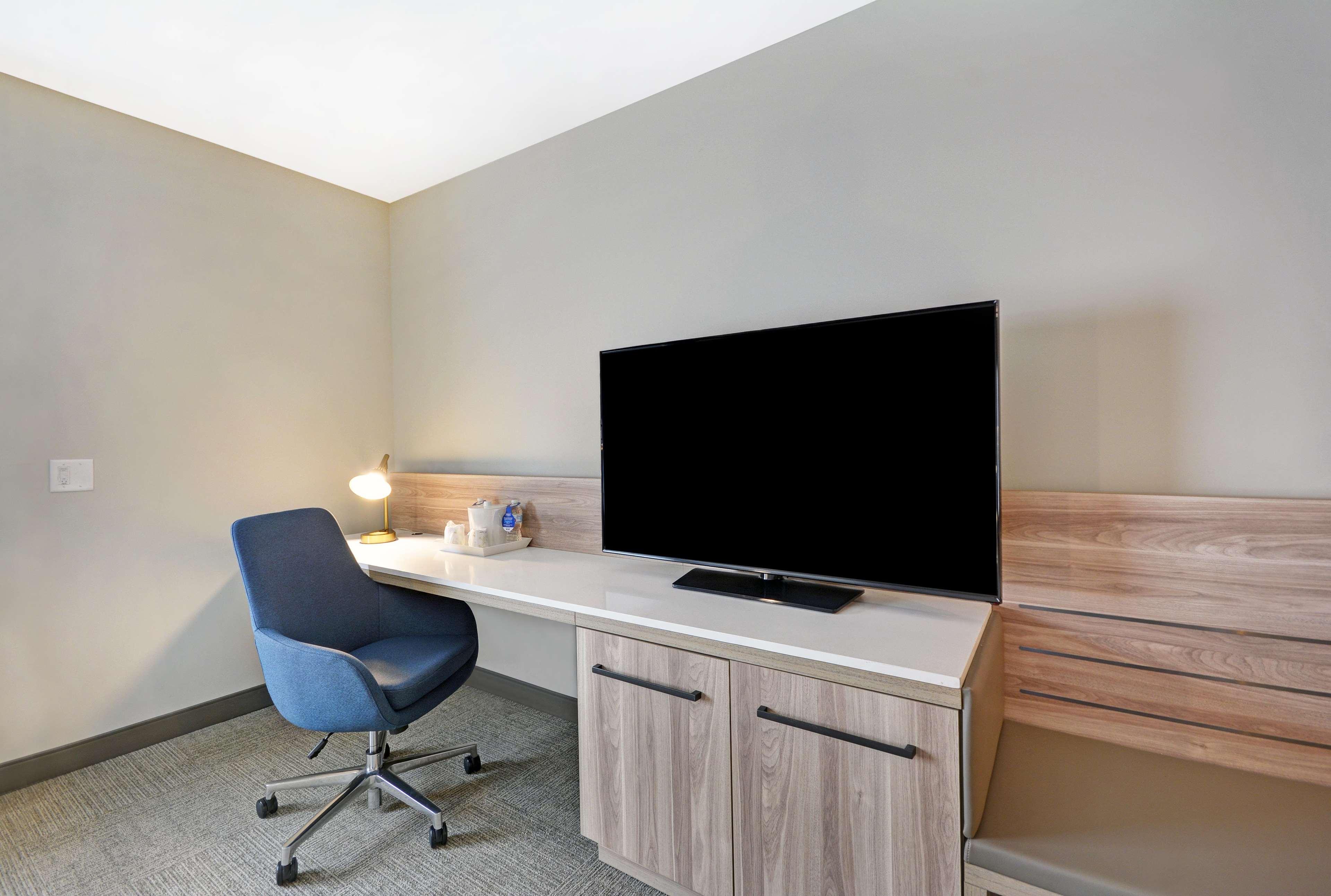 Hilton Garden Inn Houston Hobby Airport Exterior photo