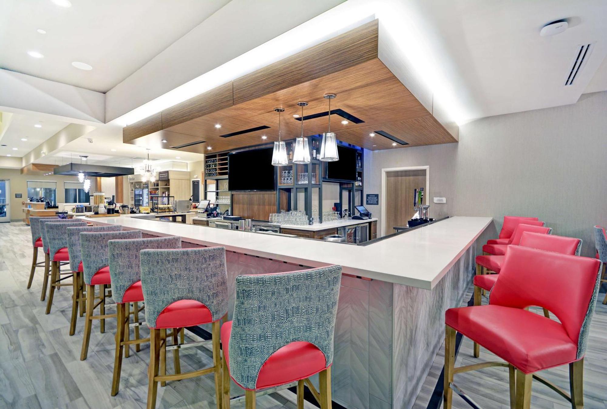 Hilton Garden Inn Houston Hobby Airport Exterior photo