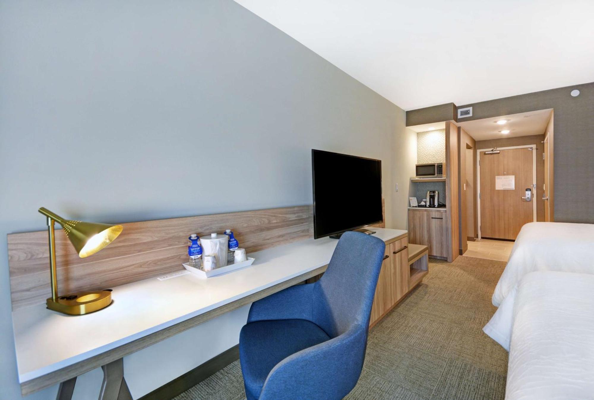 Hilton Garden Inn Houston Hobby Airport Exterior photo